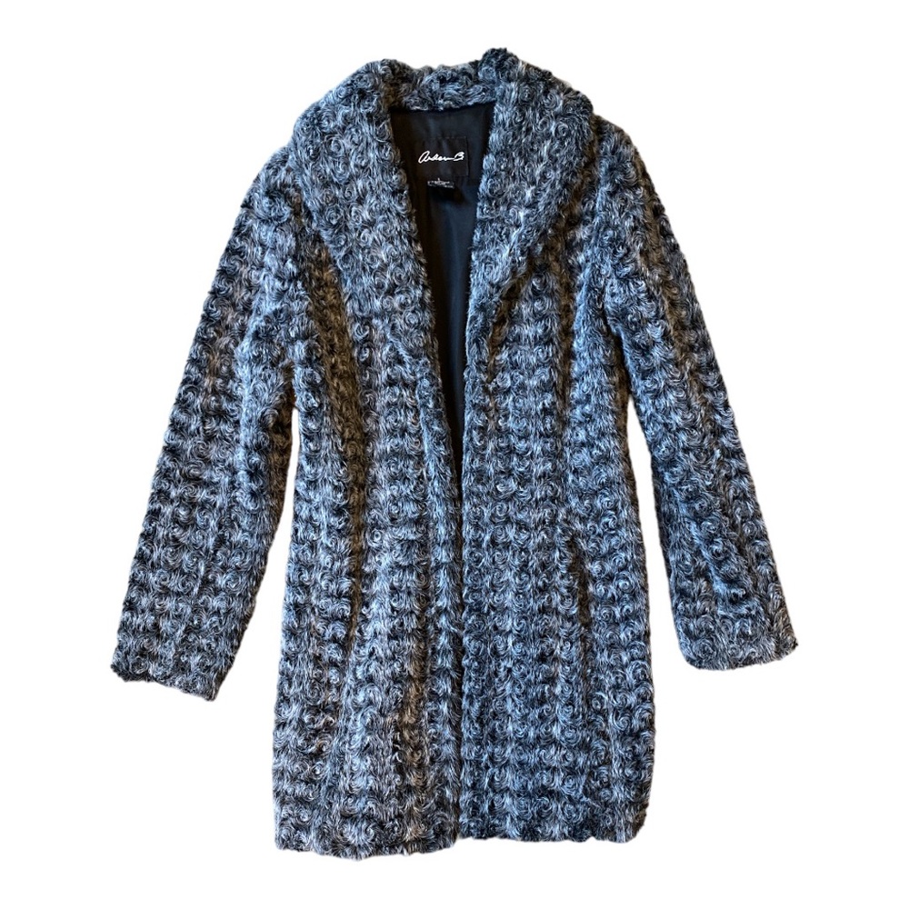 Arden B women’s swirly faux fur coat size L